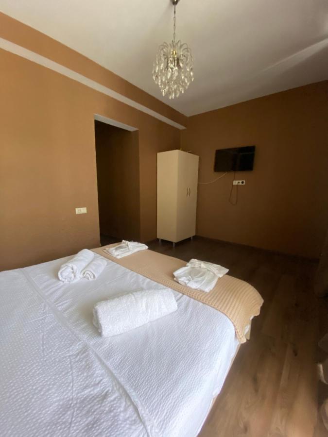 Borjomi Central Hotell Eksteriør bilde