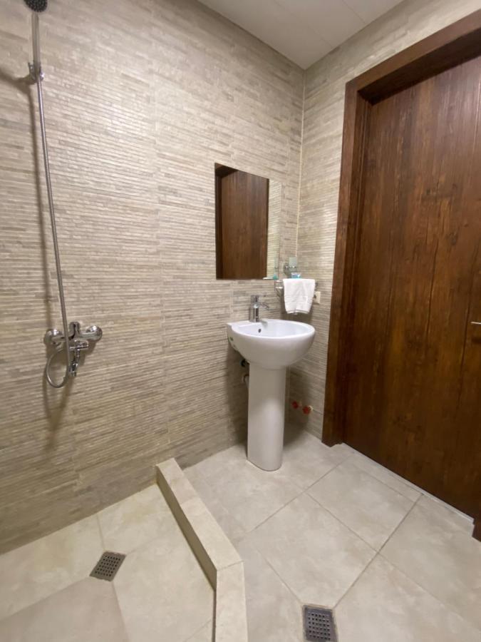 Borjomi Central Hotell Eksteriør bilde