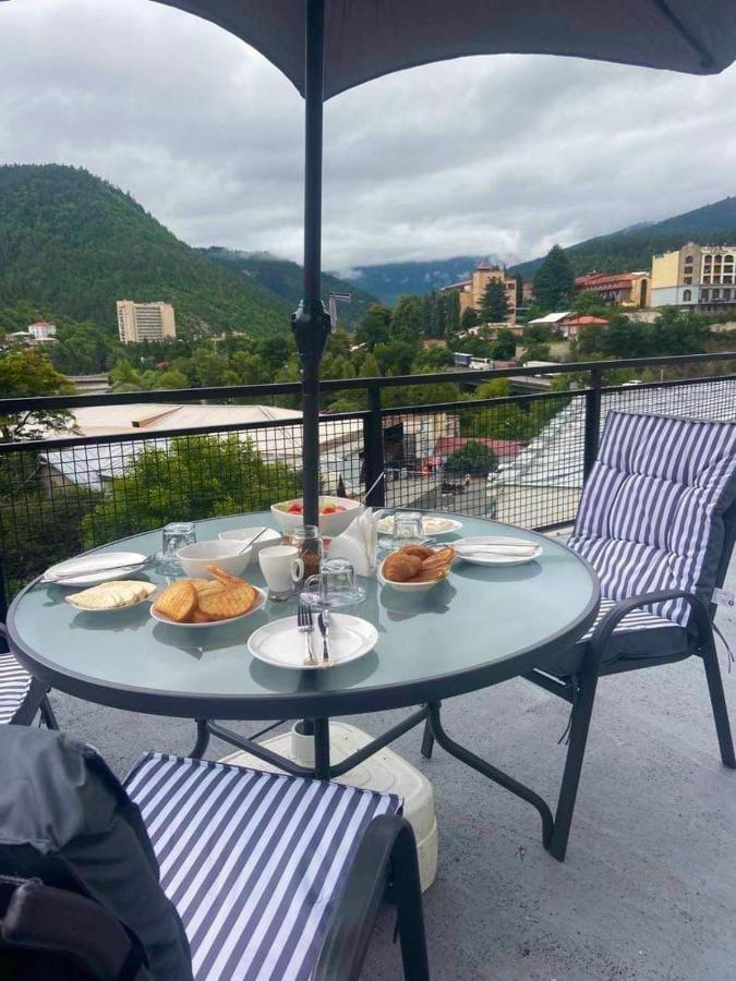 Borjomi Central Hotell Eksteriør bilde